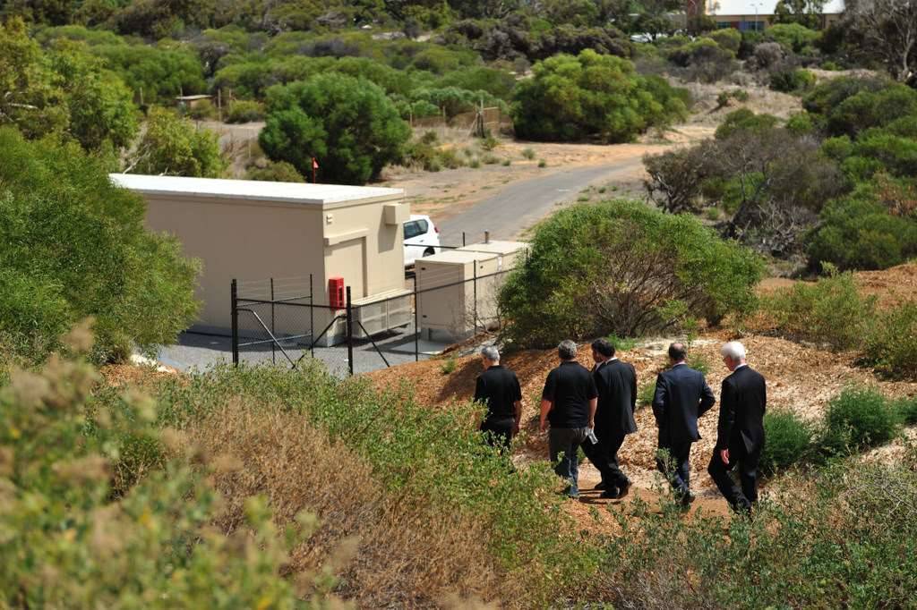 Conroy gets 'handson' at Geraldton fibre link launch Networking